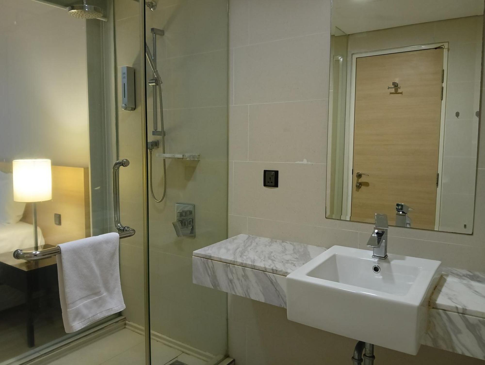 The Straits Suites By Ciconia Malacca 外观 照片